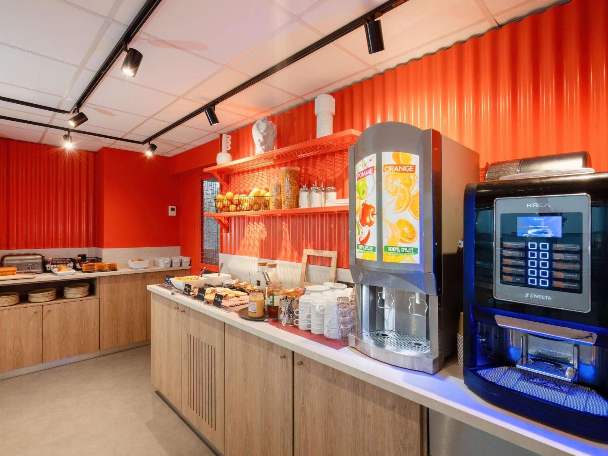 Ibis Budget Pertuis Portes Du Luberon Exteriér fotografie