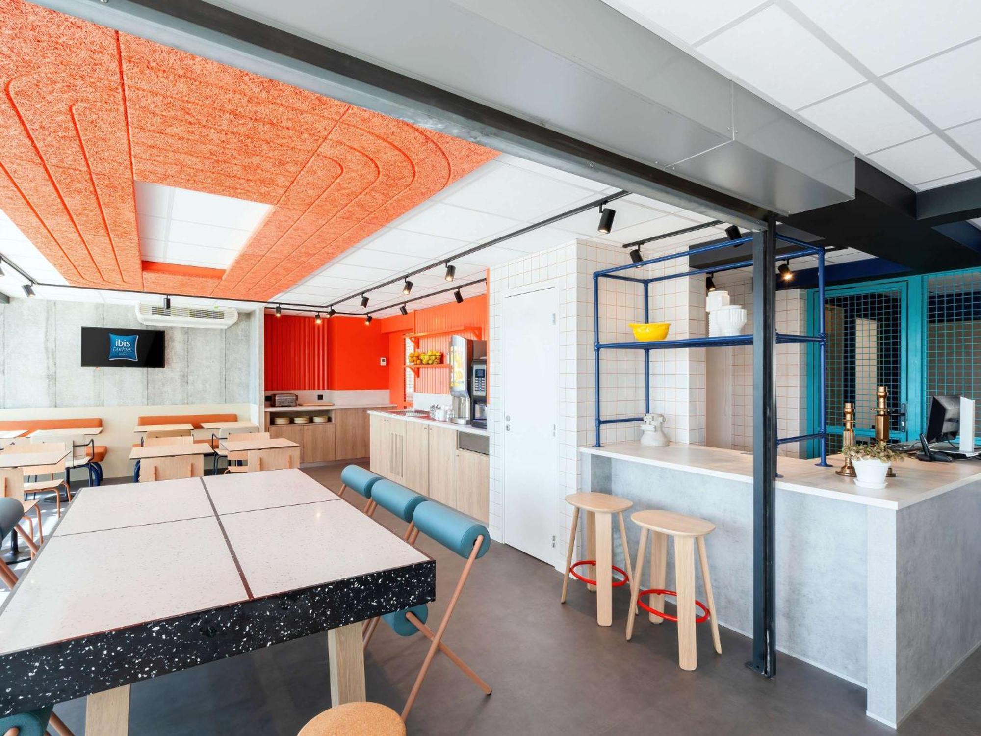 Ibis Budget Pertuis Portes Du Luberon Exteriér fotografie